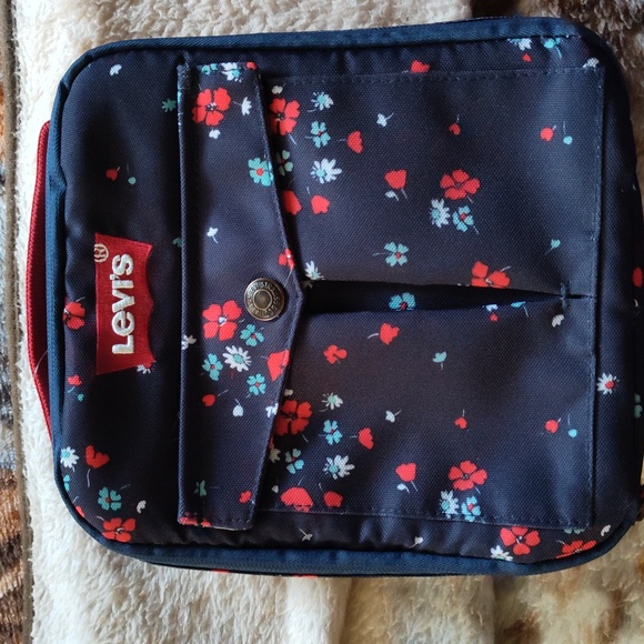 Levi’s Blue Floral Insulated Lunchbox NWT - Picture 1 of 5